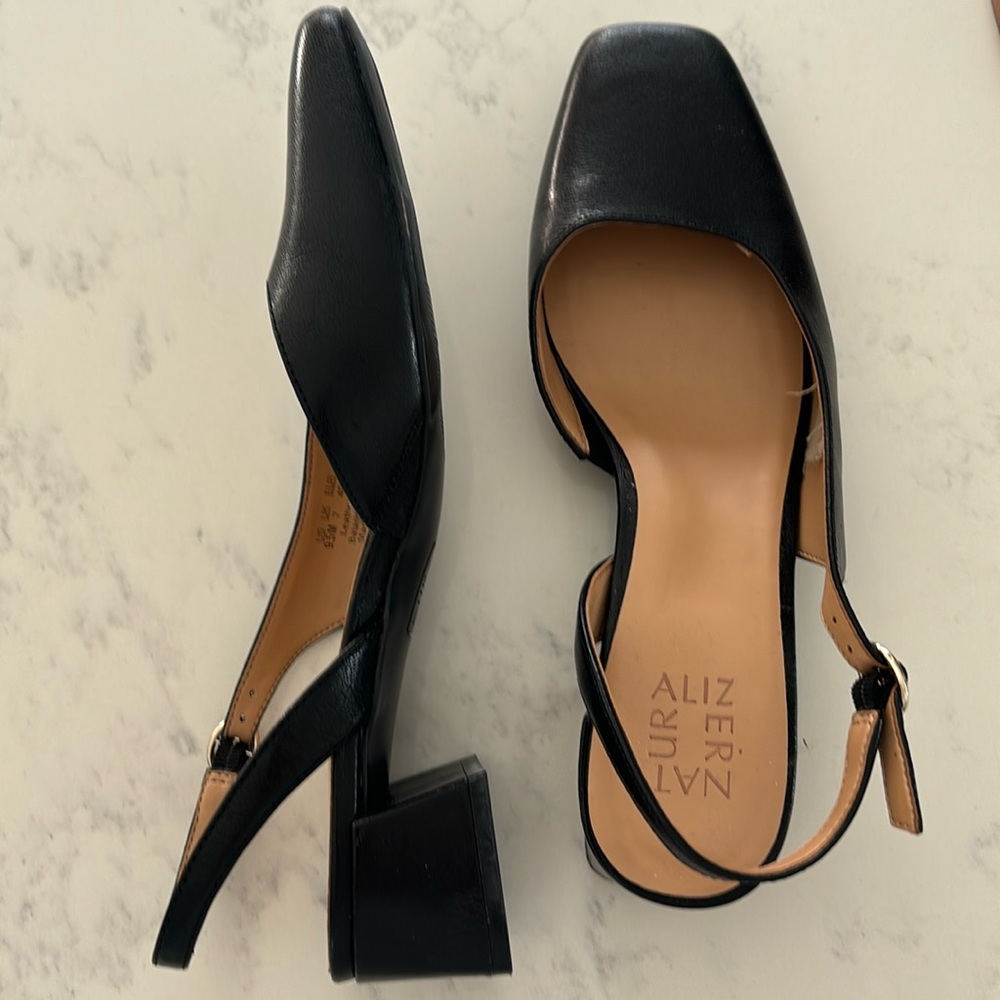Naturalizer sling back dress shoes